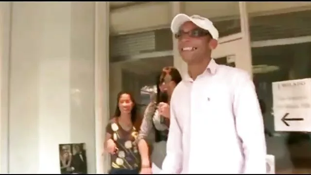 Porno Geen registratie  Volwassen blondje met grote gay sexfilmpjes borsten geeft een man een pijpbeurt