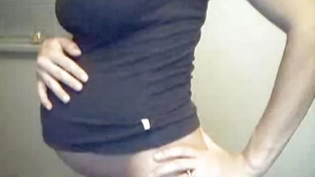 Porno Geen registratie  Twee jongens ruige snatch lesbische sexfilmpjes bitch in mouth en pussy in blue sofa