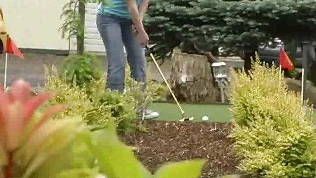 Porno Geen registratie  Brunette spreidde sperma over grote sexfilmpjes vagina borsten in de slaapkamer