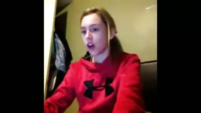 Porno Geen registratie  De oude buiten sex filmpjes huishoudster Masturbeert graag met groenten en anaal.