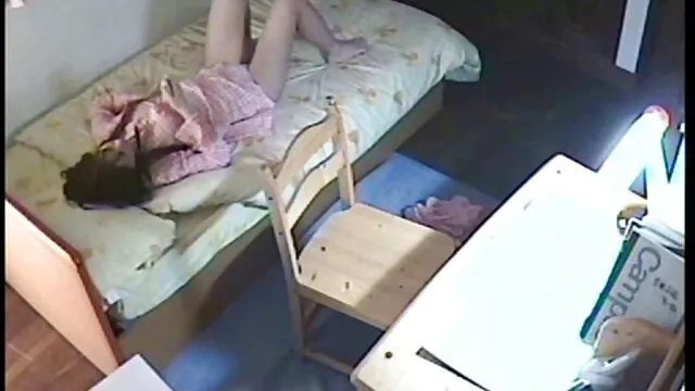 Porno Geen registratie  Webcam model toont slank gratis gay sex filmpjes striptease