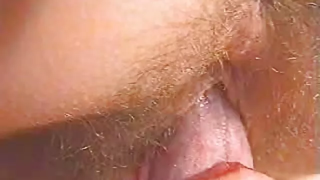 Porno Geen registratie  In de wasruimte, gratis sexfilmpjes beffen een gezonde amball die de meid neukt met tepelpiercing.