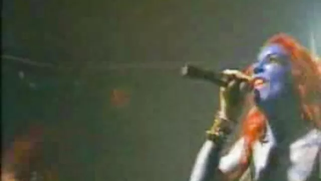 Porno Geen registratie  Vrouw van de sexfilmpjes vagina grappenmaker pijpt grote zwarte minnaar thuis.