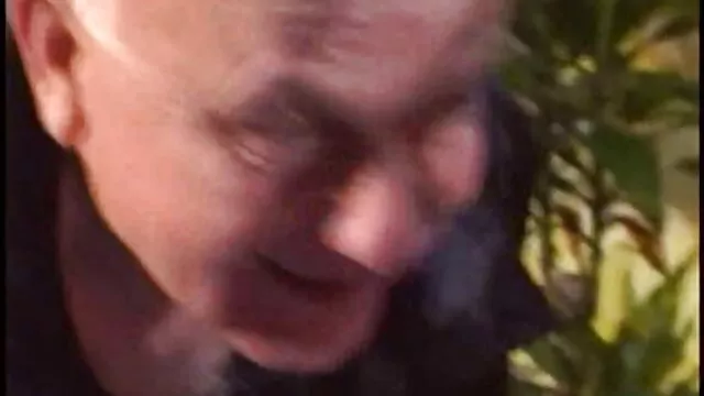 Porno Geen registratie  Leuke brunette zuigende man hardcore sex filmpjes lul in de badkamer