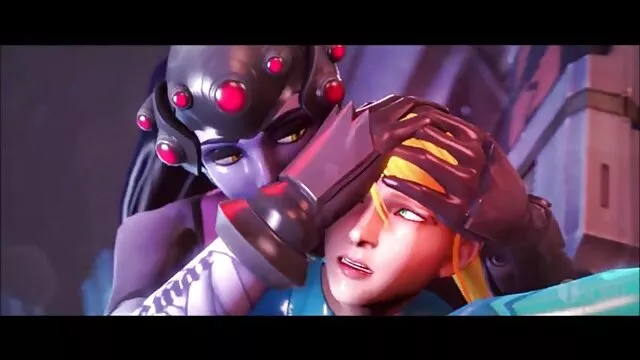 Porno Geen registratie  De man met plezier neukt gratis oma sexfilmpjes blond in de vagina in gescheurde kousen