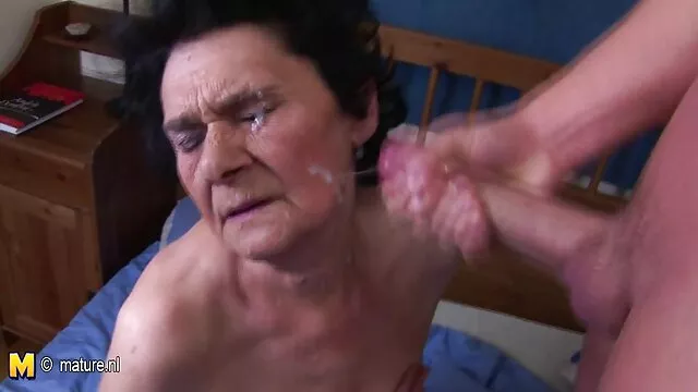 Porno Geen registratie  Verse MILF om een tiener te leren om seks 123 sex filmpjes te hebben